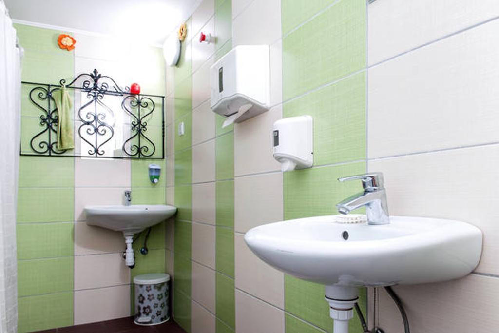 Yolo Hostel Будапеща Екстериор снимка