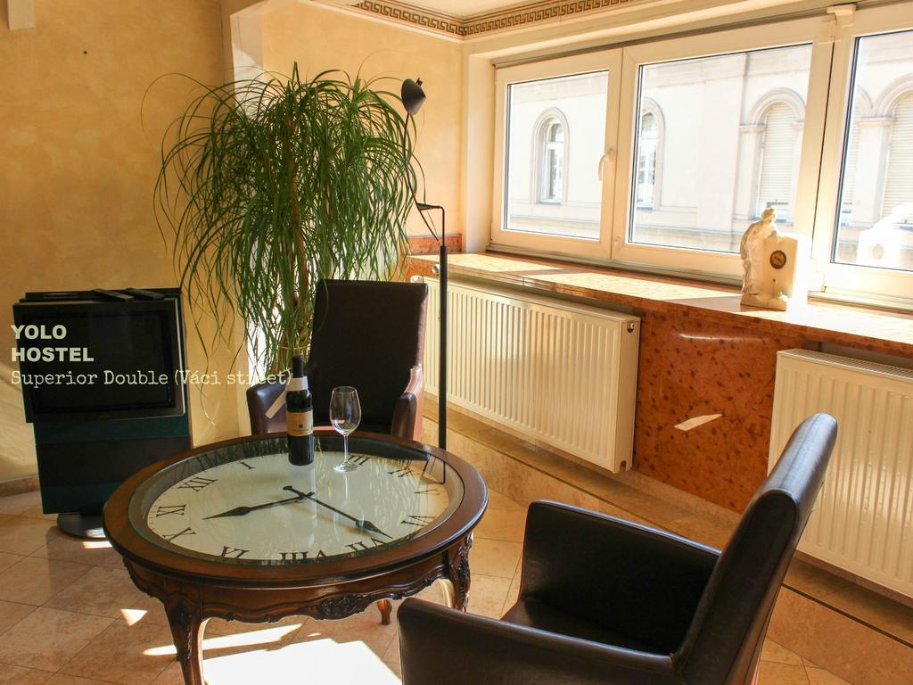 Yolo Hostel Будапеща Екстериор снимка