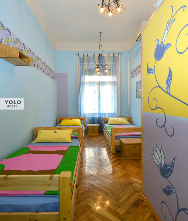 Yolo Hostel Будапеща Стая снимка